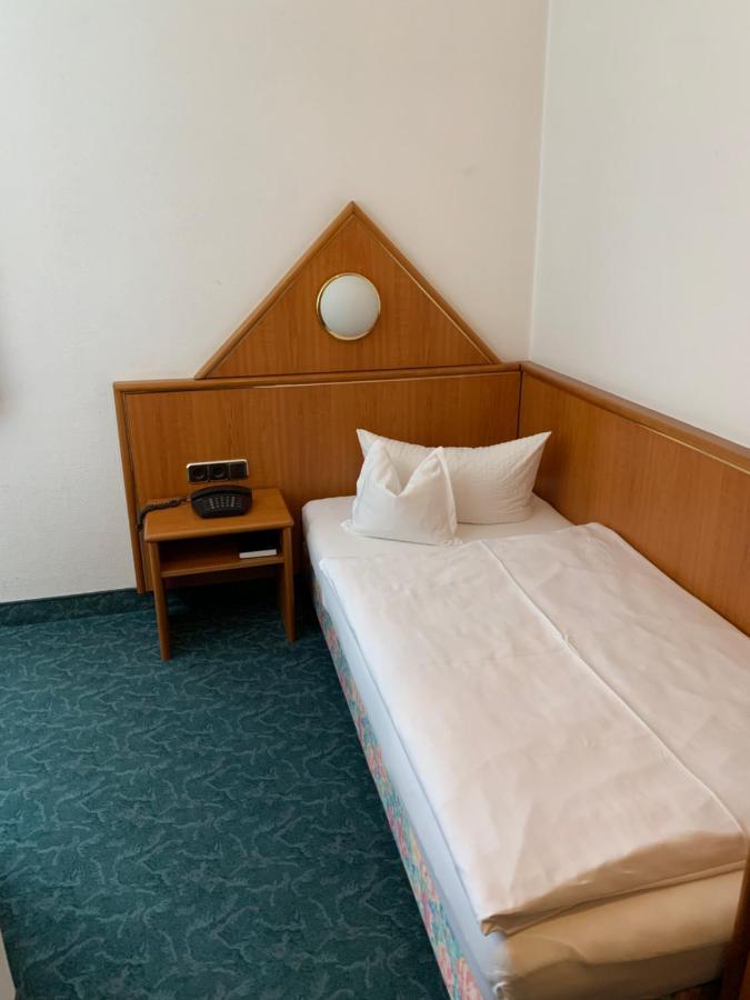Hotel Garni Eschenbach Hildburghausen Exterior photo